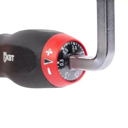 Диэлектрическая динамометрическая отвертка VDE КВТ НИО-3306 со сменными битами SLIM, 6 шт. (90952) купить в Челябинске