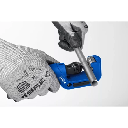 ЗУБР Нерж-32, 4 - 32 мм, на подшипниках, труборез для нержавеющей стали, Профессионал (23832) купить в Челябинске