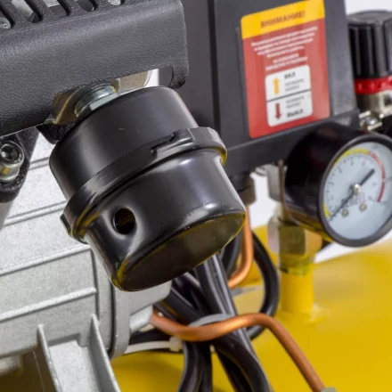 Компрессор воздушный Denzel DKV2200/100 Х-PRO 58079 купить в Челябинске