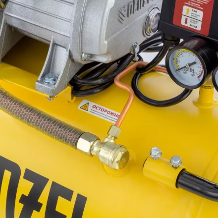 Компрессор воздушный Denzel DKV2200/50 Х-PRO 58083 купить в Челябинске