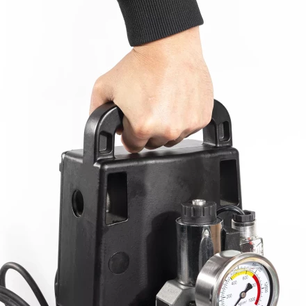 Насосная гидравлическая станция КВТ ПМЭ-7020у объем маслобака 2.0 л с удержанием (79664) купить в Челябинске