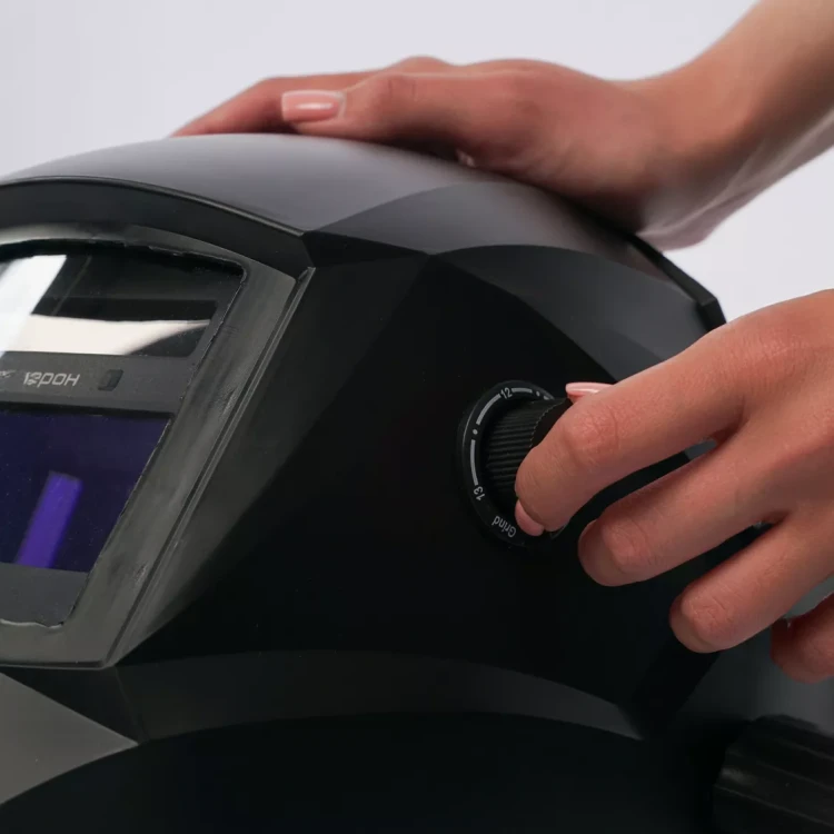 Маска сварщика Хамелеон Оберон PROFI (BLACK) 21091319 купить в Челябинске