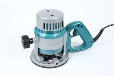 Фрезер Makita 3601B купить в Челябинске