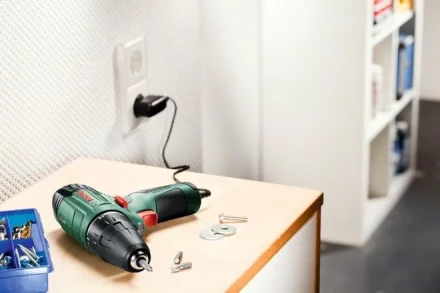 Аккумуляторная дрель BOSCH PSR 1080 LI 1 аккумулятор (0.603.9A2.020) купить в Челябинске