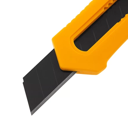 Нож Denzel, 18 мм, сменное лезвие, SK4, облегченный корпус, нажимной фиксатор, 78941 купить в Челябинске