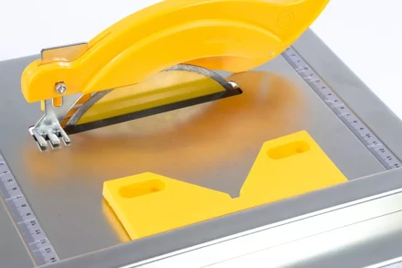 Плиткорез электрический Denzel TCD 180 C-1 96505 купить в Челябинске