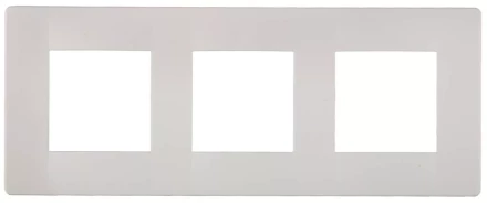 Панель СВЕТОЗАР накладная вертикальная, 3 гнезда SV-55220-3 купить в Челябинске