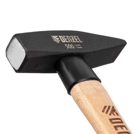 Молоток слесарный, 500 г Denzel, кованый квадратный боек, буковая рукоятка, 10429 купить в Челябинске