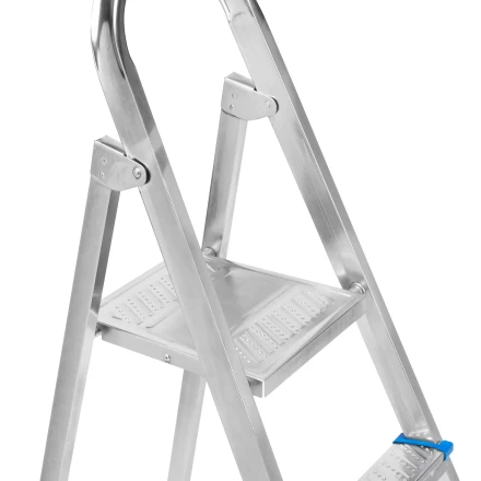 Стремянка Сибртех 97836, 4 ступени, стальная, оцинкованная купить в Челябинске