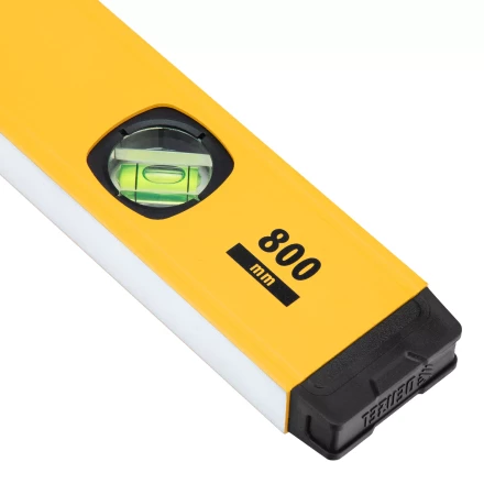 Уровень алюминиевый Denzel 33692, магнит, фрезерованный, 3 глазка (1 зеркал.), 0,5 мм/м, 800 мм купить в Челябинске