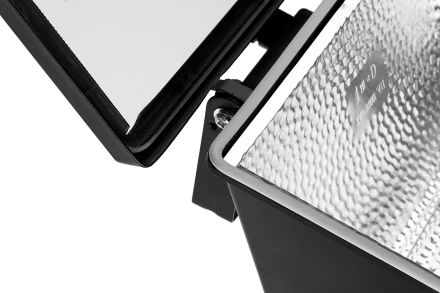 Прожектор STAYER &quot;MASTER&quot; MAXLight галогенный, с дугой крепления под установку, черный, 1000Вт 57105-B купить в Челябинске