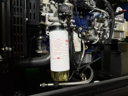 Дизельный генератор Vektor AD-120Y-T400 в шумозащитном кожухе с АВР купить в Челябинске