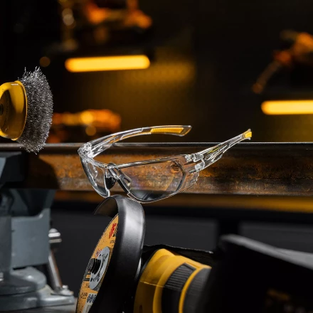 Очки защитные открытые Denzel 89198, поликарбонатные, прозрачная линза купить в Челябинске