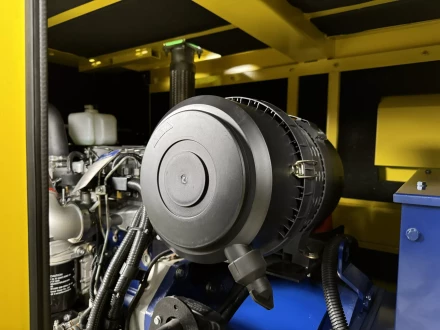 Дизельный генератор Vektor AD-100Y-T400 в шумозащитном кожухе с АВР купить в Челябинске