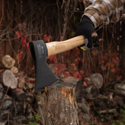 Топор, 800 г Denzel 21633, кованый, буковое топорище купить в Челябинске