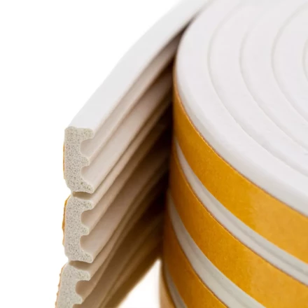 Уплотнитель резиновый, 12 м, профиль &quot;E&quot;, белый Сибртех 88911 купить в Челябинске