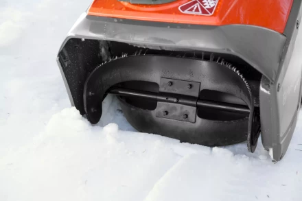 Бензиновый снегоуборщик Husqvarna ST 131 купить в Челябинске