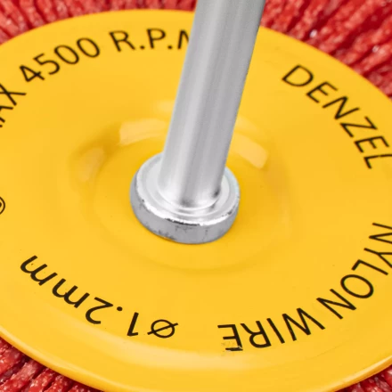 Щетка для дрели Denzel, 100 мм, Плоская, со шпилькой, нейлоновая щетина, 74434 купить в Челябинске