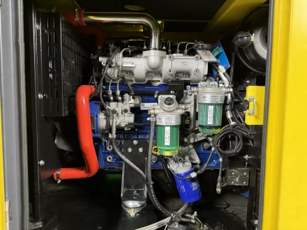 Дизельный генератор Vektor AD-70Y-T400 в шумозащитном кожухе с АВР купить в Челябинске