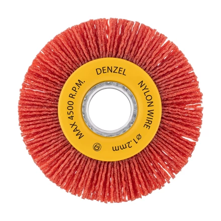 Щетка для УШМ, 100 мм, плоская, нейлоновая щетина, посадка 22,2 мм Denzel 74437 купить в Челябинске